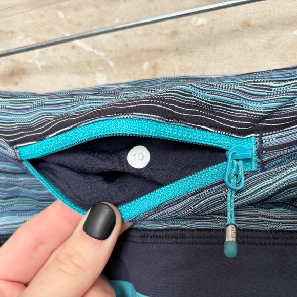 Bundle of Two Lululemon Run Times Shorts, Black and Inkwell Blue - Picture 9 of 9